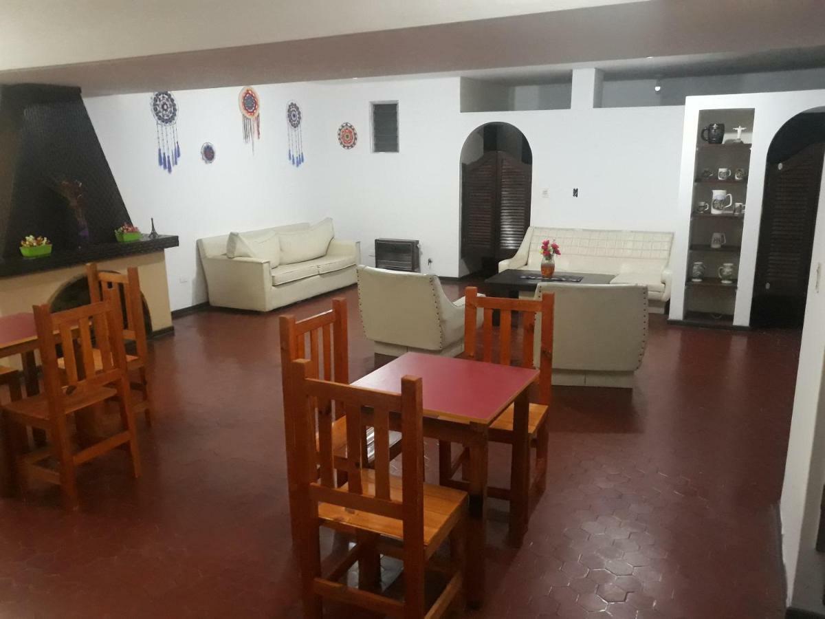 Tu Hostel サンミゲルデトゥクマン エクステリア 写真